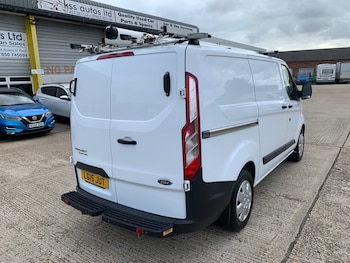 Used Ford Transit Custom 2015 for sale - 76218529: Photo 2