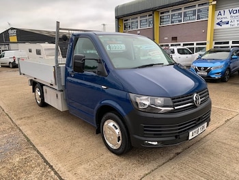 Used Volkswagen Transporter 2018 for sale - 77054714: Photo
