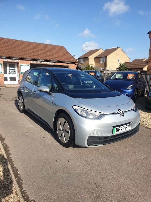 Used Volkswagen ID.3 2023 for sale - 76163482: Photo 1