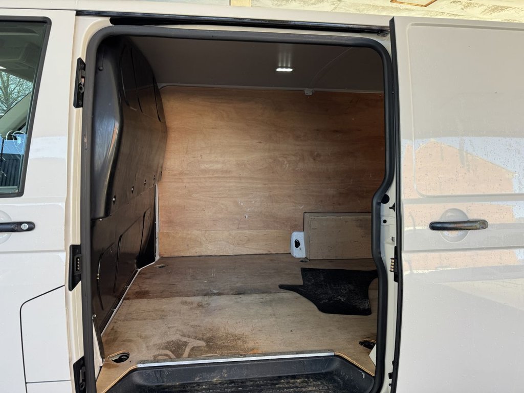 Used Volkswagen Transporter 2023 for sale - 76797829: Photo 13