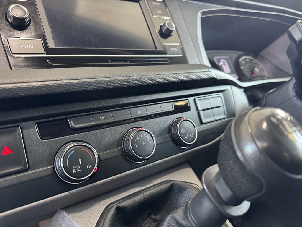 Used Volkswagen Transporter 2023 for sale - 76797829: Photo 22