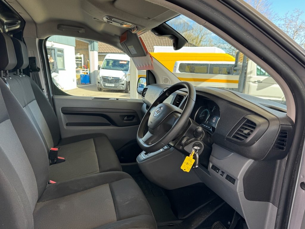 Used Vauxhall Vivaro 2022 for sale - 77890875: Photo 15