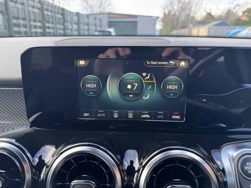 Used Mercedes-Benz GLB 2021 for sale - 76163169: Photo 30