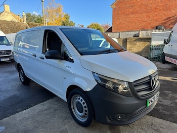 Used Mercedes-Benz Vito 2023 for sale - 76173096: Photo 2