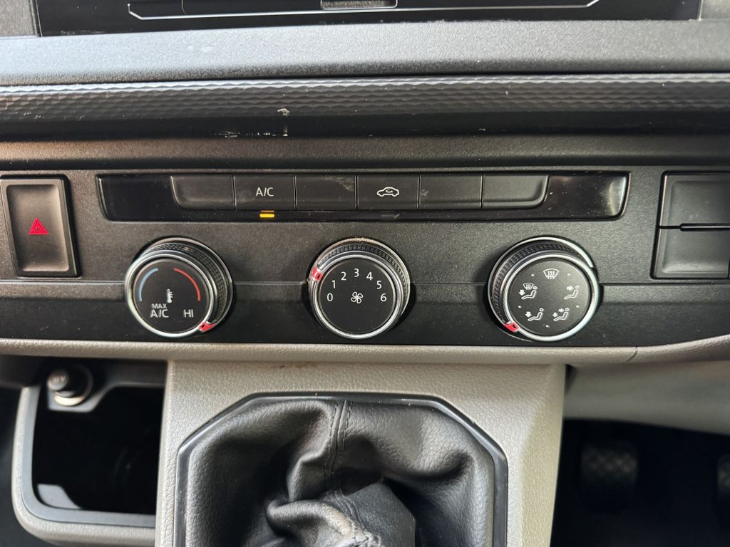 Used Volkswagen Transporter 2022 for sale - 76962571: Photo 15