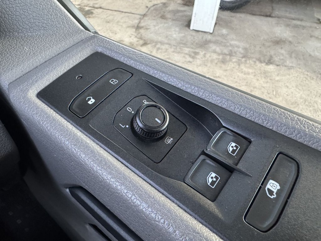 Used Volkswagen Transporter 2022 for sale - 76962571: Photo 19