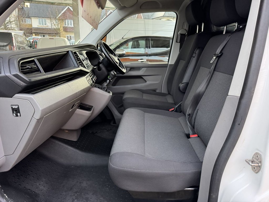 Used Volkswagen Transporter 2022 for sale - 76962571: Photo 8