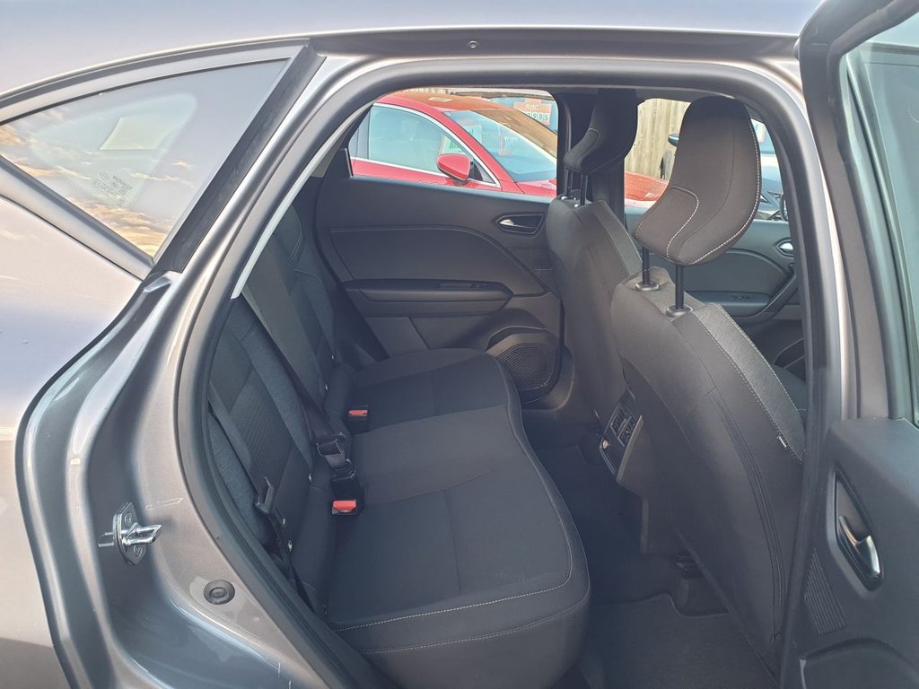 Used Renault Captur 2020 for sale - 76820429: Photo 17