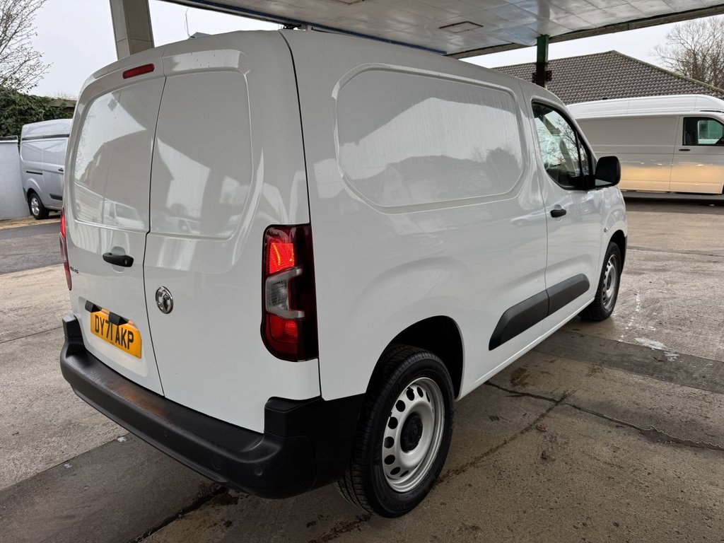 Used Vauxhall Combo 2021 for sale - 76973795: Photo 5