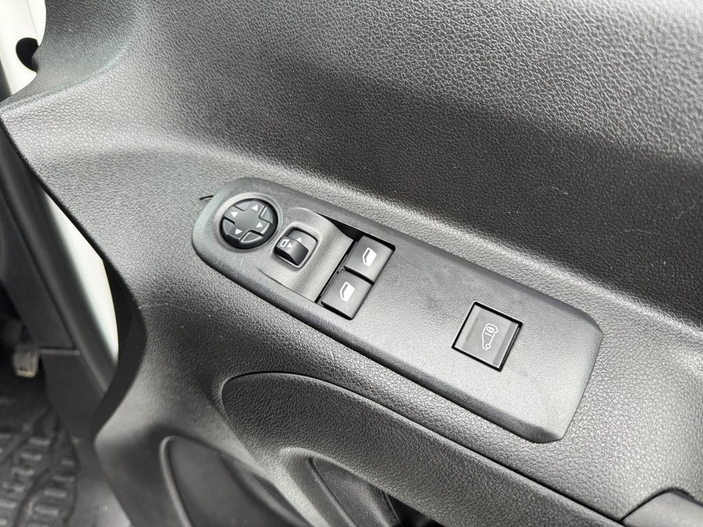 Used Peugeot Partner 2022 for sale - 76973838: Photo 15