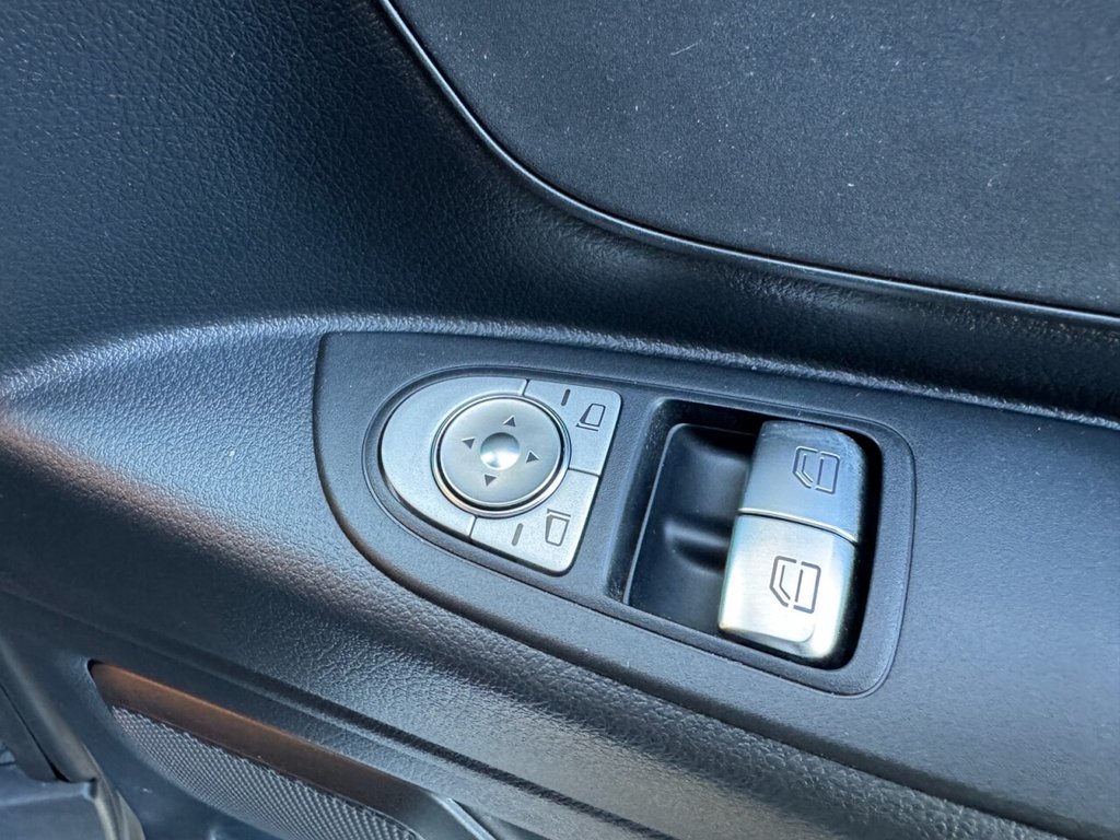 Used Mercedes-Benz Vito 2023 for sale - 77133028: Photo 17
