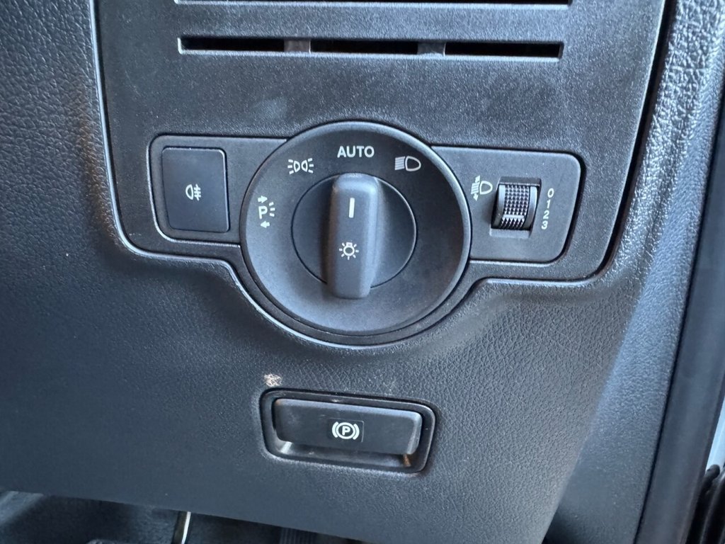 Used Mercedes-Benz Vito 2023 for sale - 77133028: Photo 18