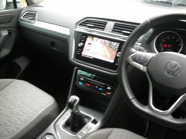 Used Volkswagen Tiguan 2023 for sale - 74844285: Photo 12