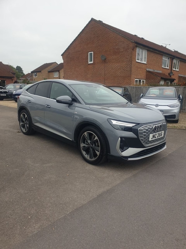 Used Audi Q4 e-tron 2022 for sale - 76241410: Photo 1
