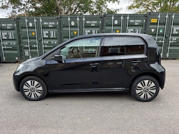 Used Volkswagen up! 2023 for sale - 75727667: Photo