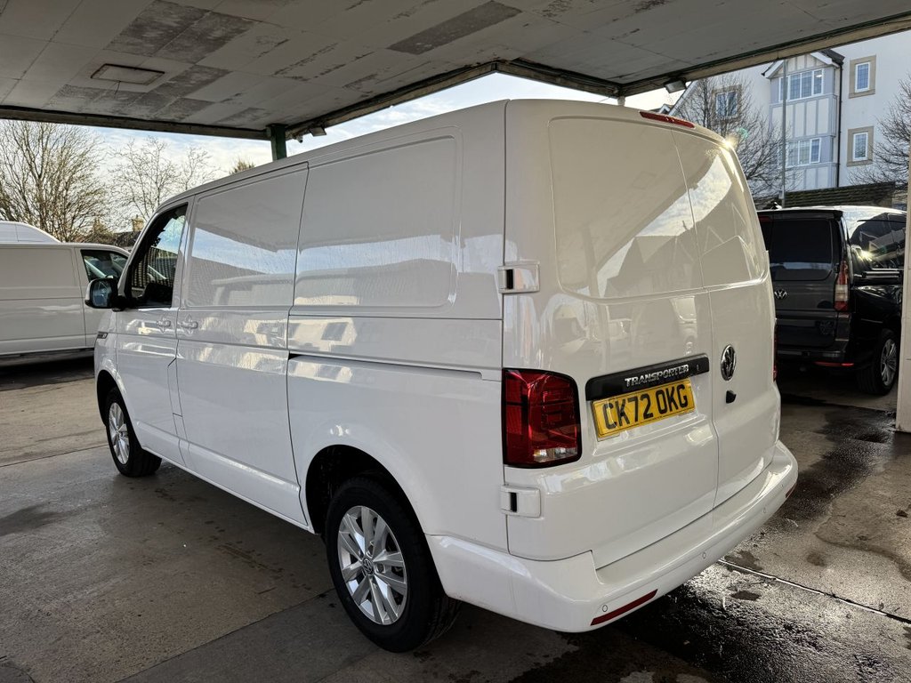 Used Volkswagen Transporter 2022 for sale - 76962228: Photo 5