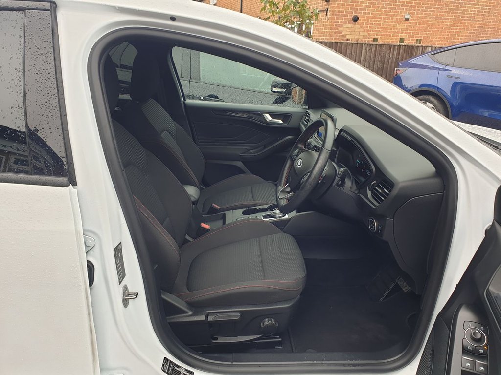 Used Ford Focus 2021 for sale - 76510033: Photo 11