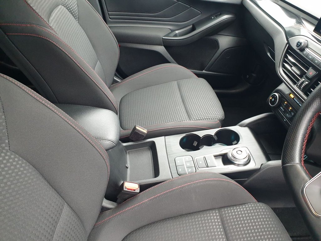 Used Ford Focus 2021 for sale - 76510033: Photo 12