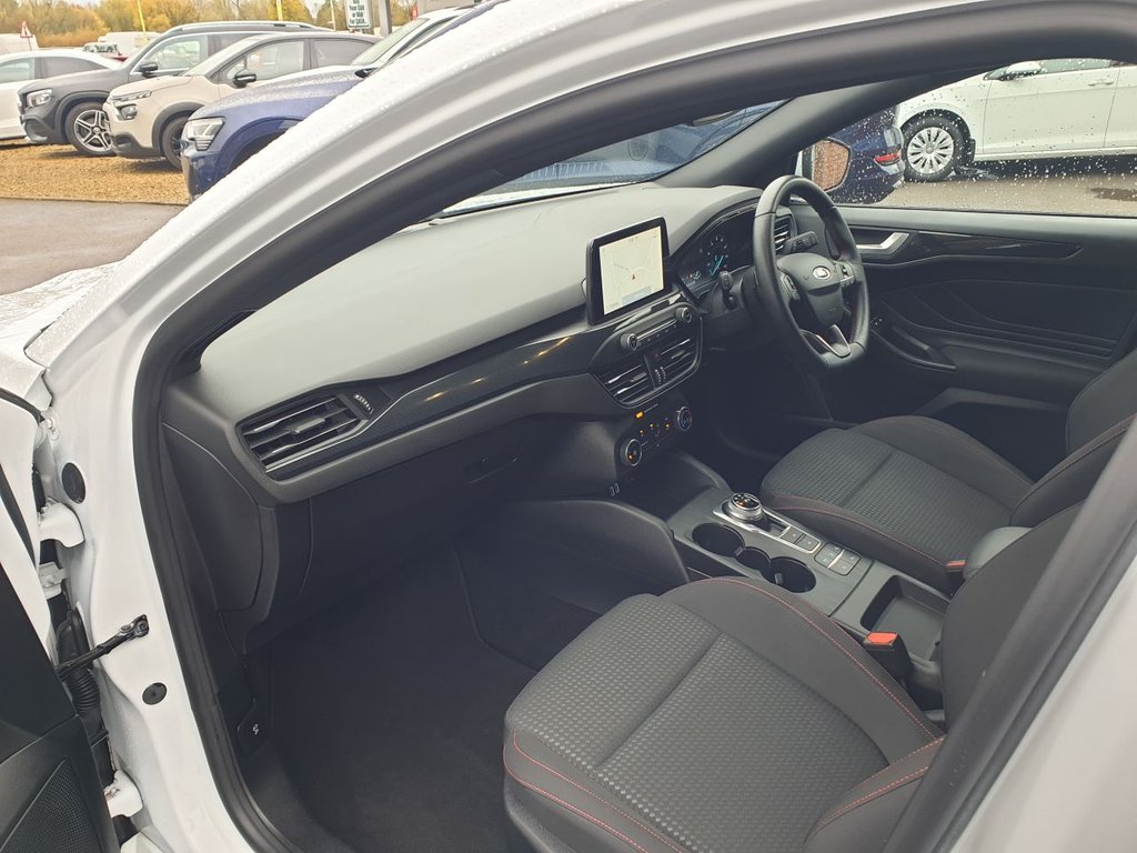 Used Ford Focus 2021 for sale - 76510033: Photo 14