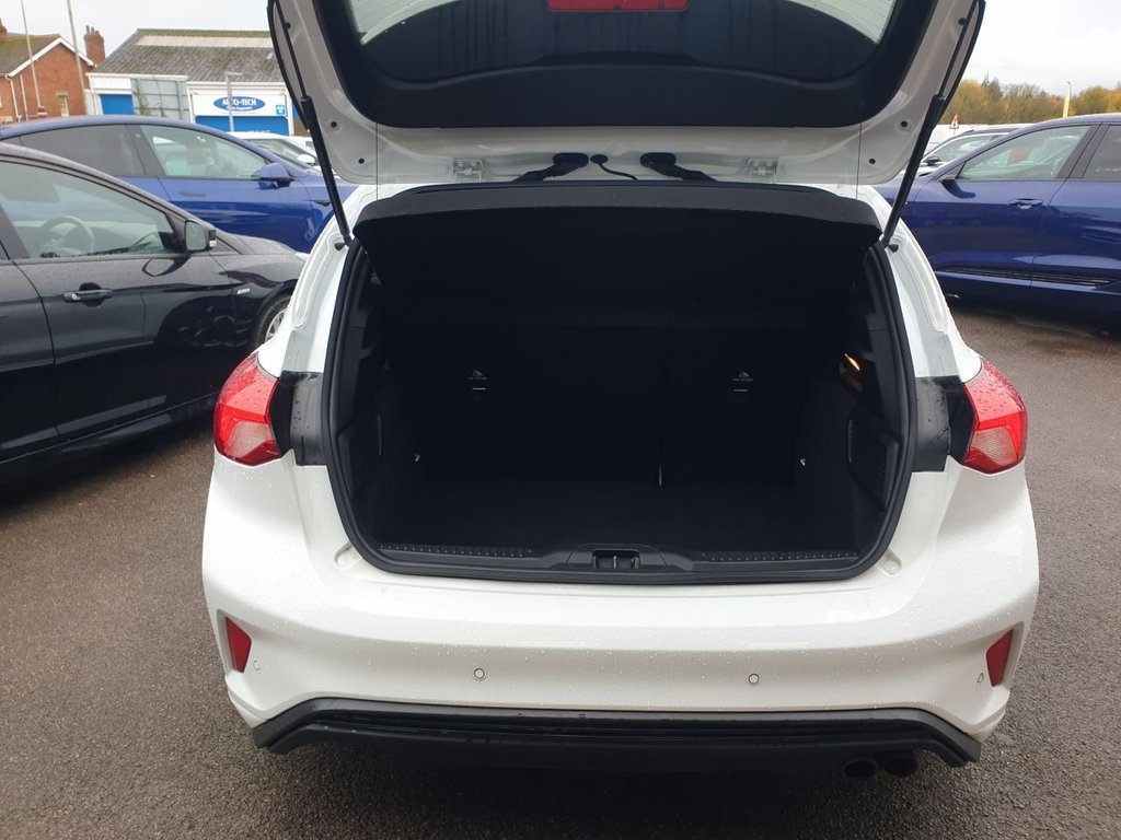 Used Ford Focus 2021 for sale - 76510033: Photo 8