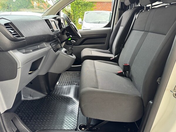 Used Vauxhall Vivaro 2022 for sale - 75111613: Photo 11