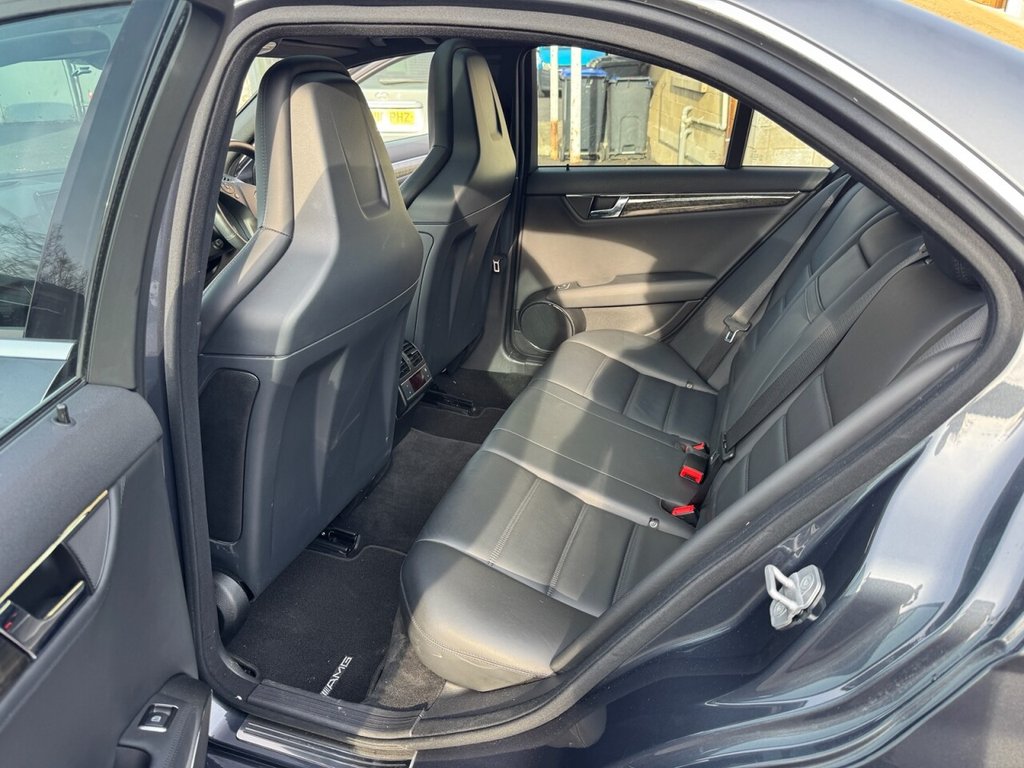 Used Mercedes-Benz C Class 2010 for sale - 77967004: Photo 11