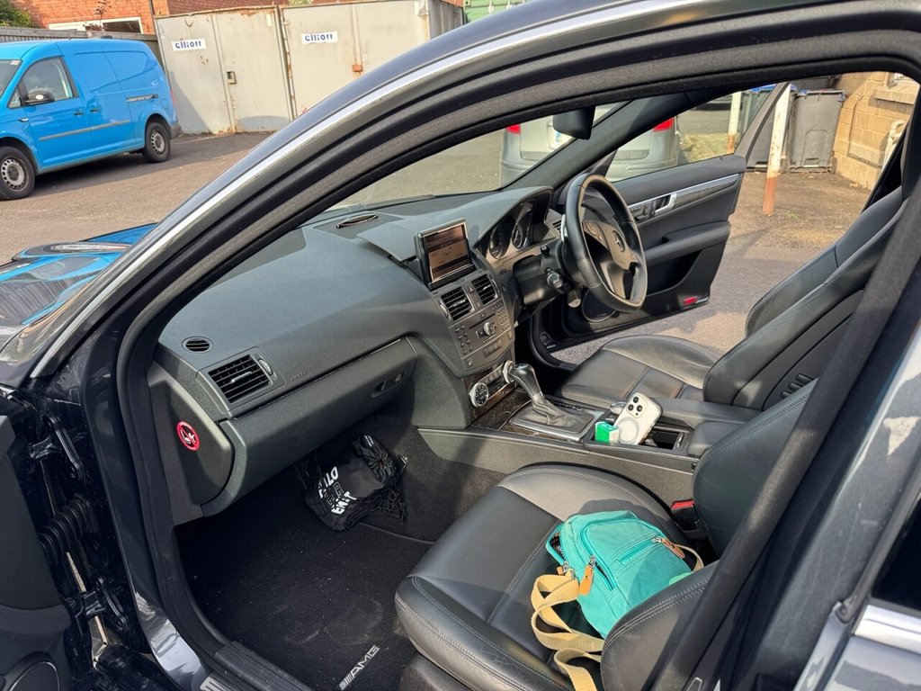 Used Mercedes-Benz C Class 2010 for sale - 77967004: Photo 12