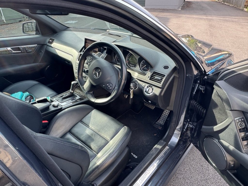 Used Mercedes-Benz C Class 2010 for sale - 77967004: Photo 7
