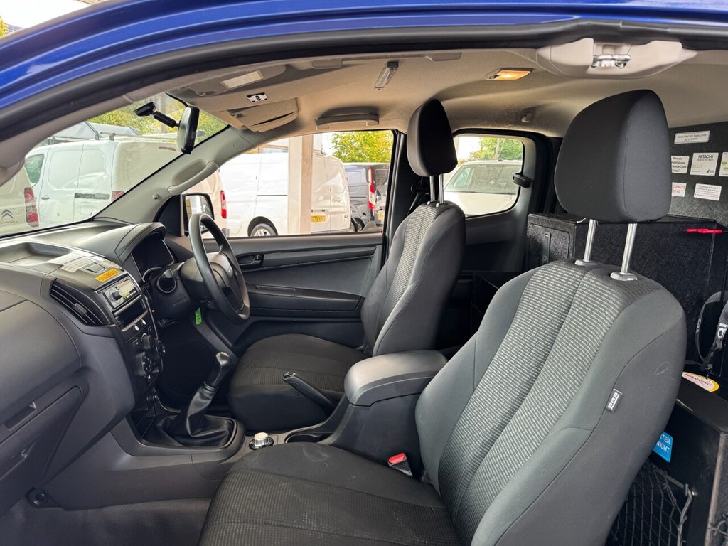 Used Isuzu D-Max 2019 for sale - 76132700: Photo 24