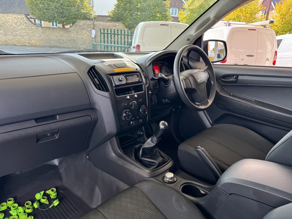 Used Isuzu D-Max 2019 for sale - 76132700: Photo 25