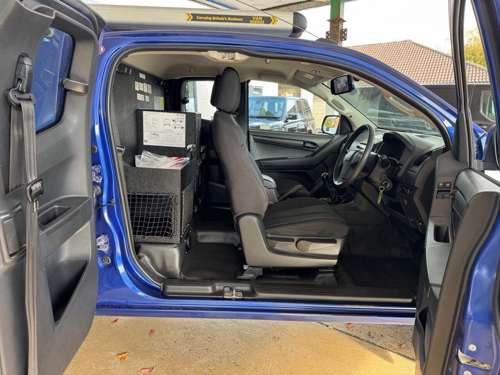 Used Isuzu D-Max 2019 for sale - 76132700: Photo 31