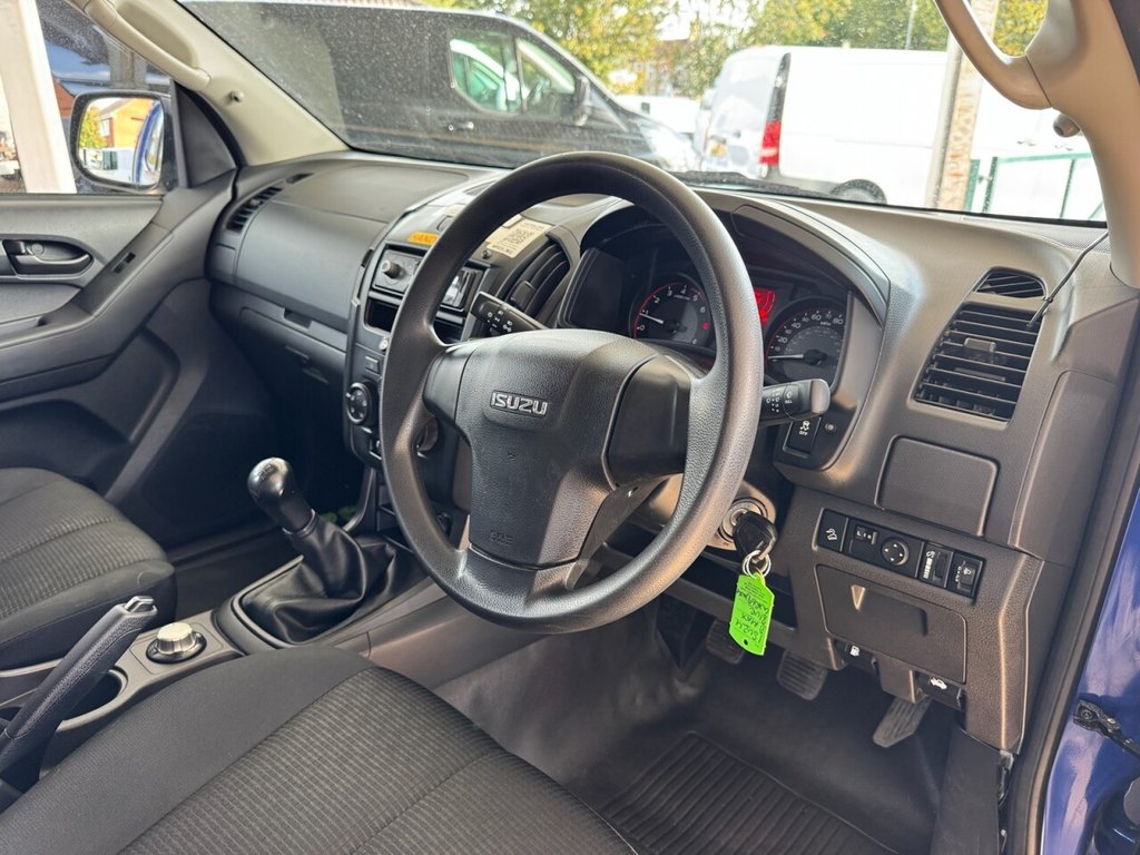 Used Isuzu D-Max 2019 for sale - 76132700: Photo 34