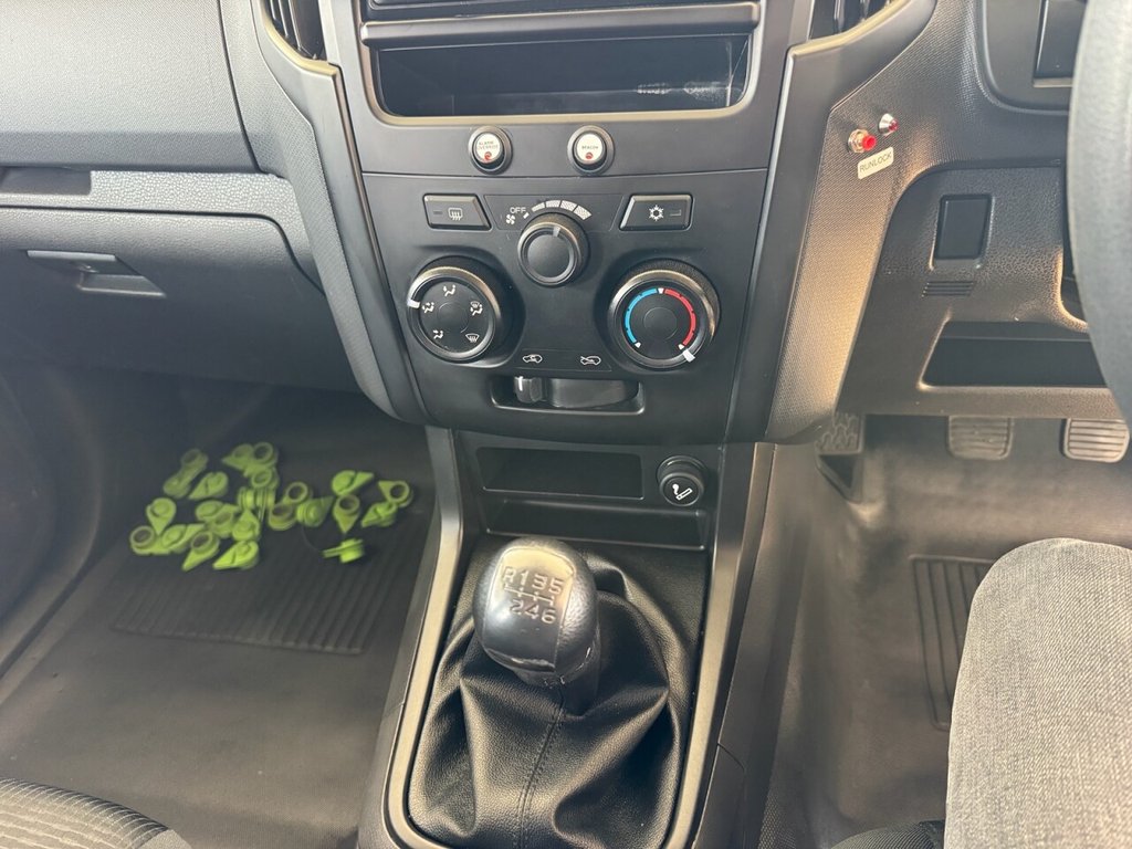 Used Isuzu D-Max 2019 for sale - 76132700: Photo 37