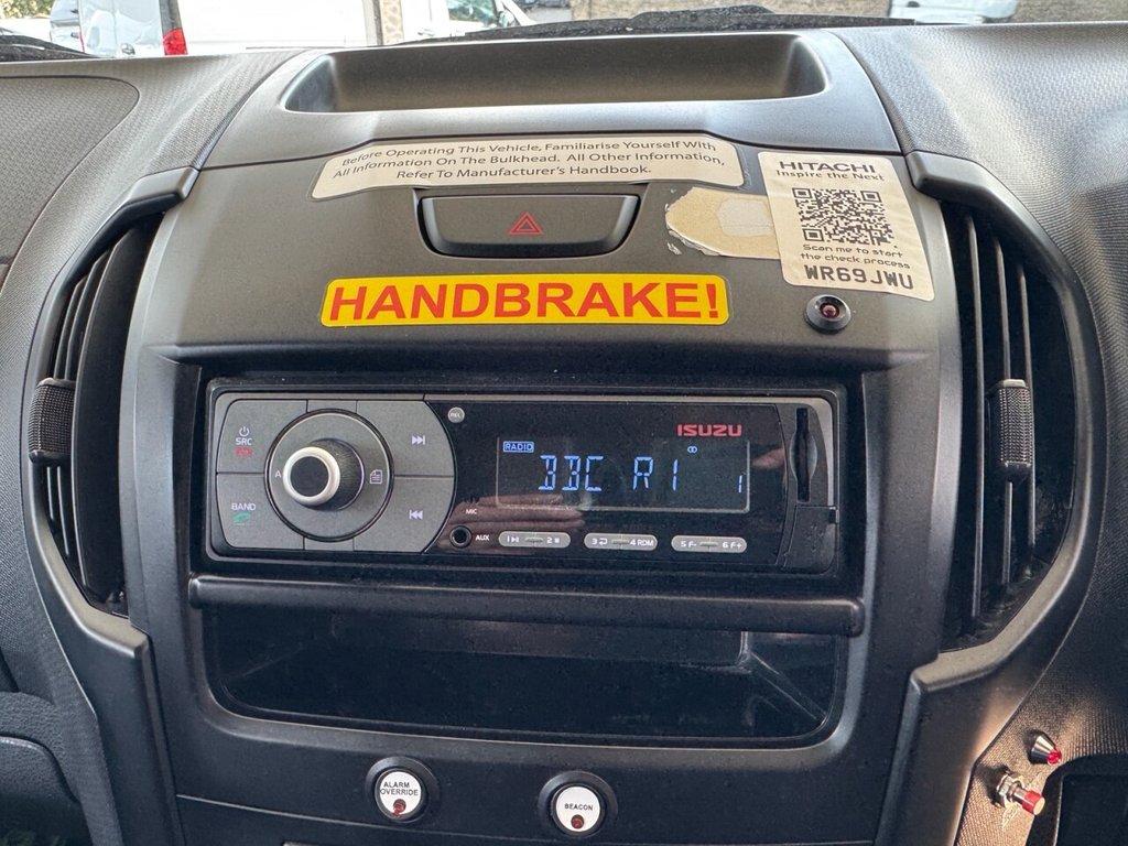 Used Isuzu D-Max 2019 for sale - 76132700: Photo 39