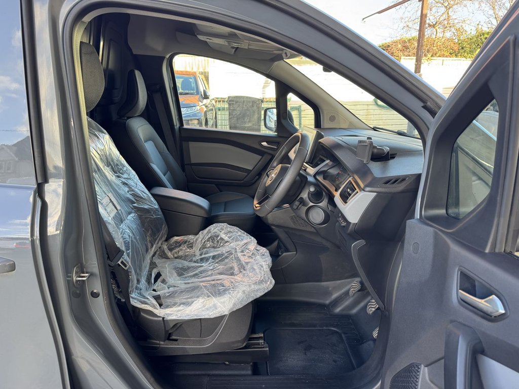 Used Nissan Other 2023 for sale - 76740688: Photo 13