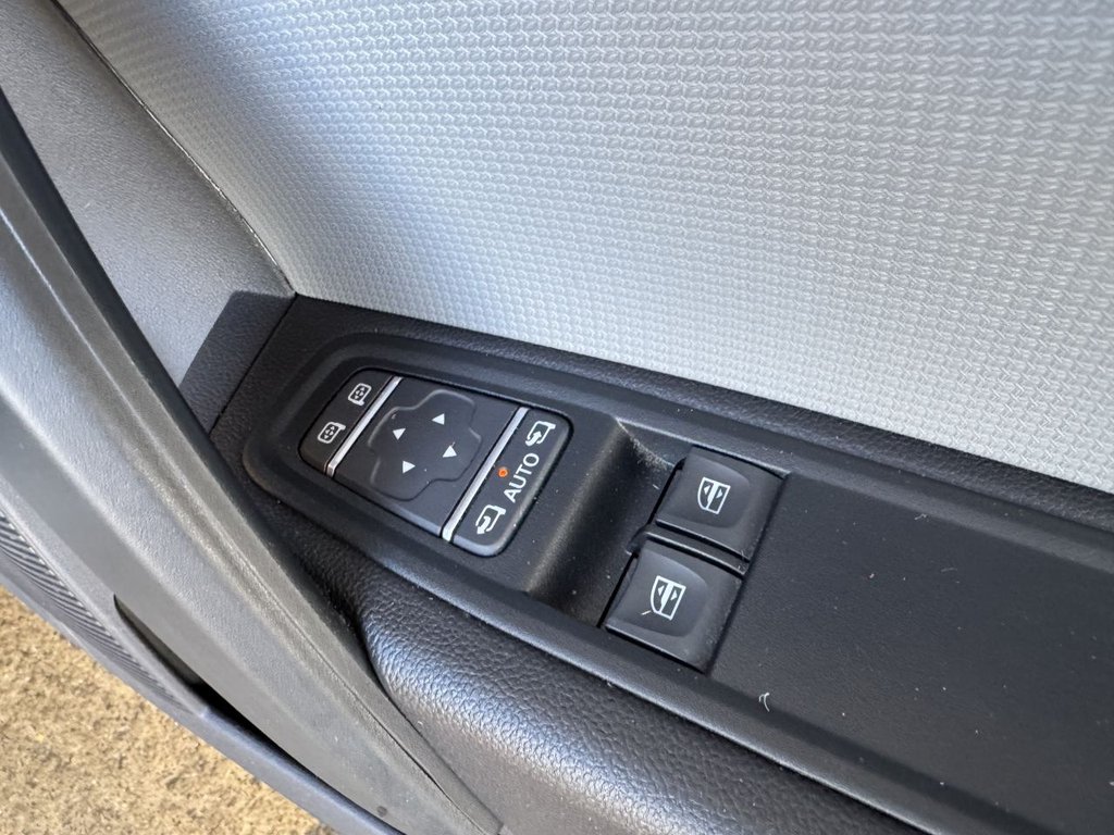 Used Nissan Other 2023 for sale - 76740688: Photo 15