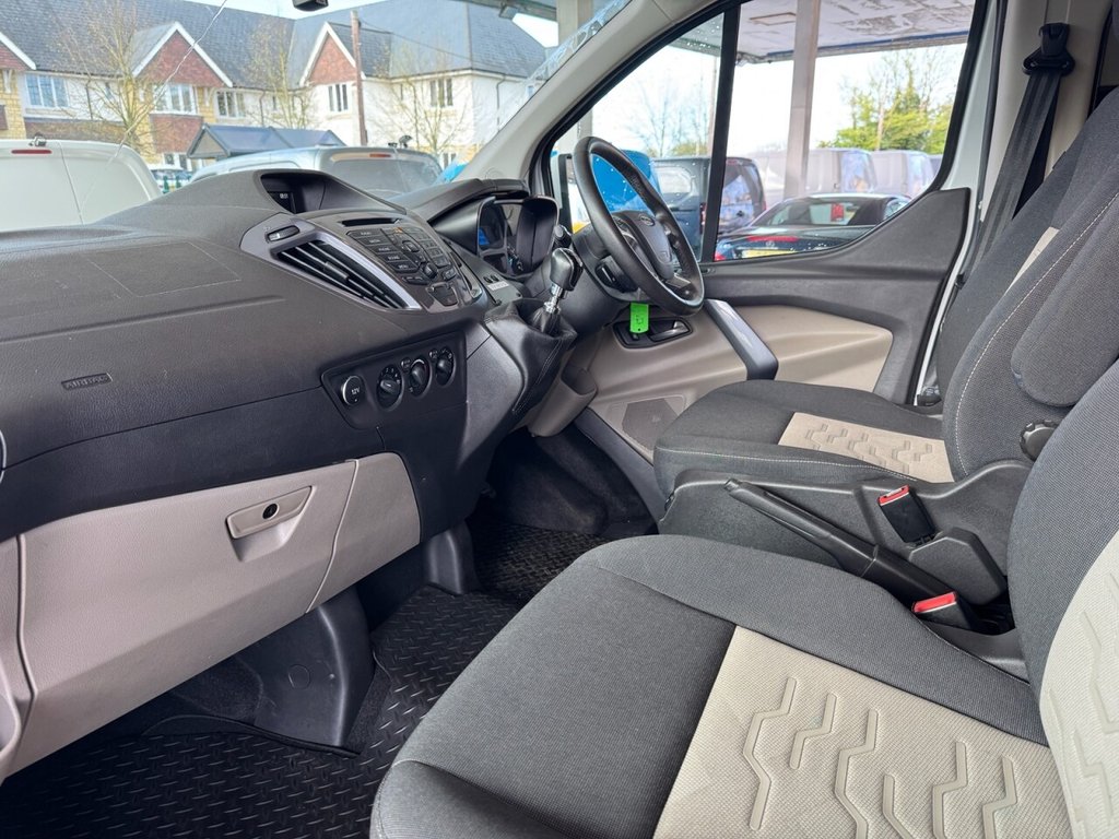 Used Ford Tourneo Custom 2018 for sale - 78212485: Photo 15