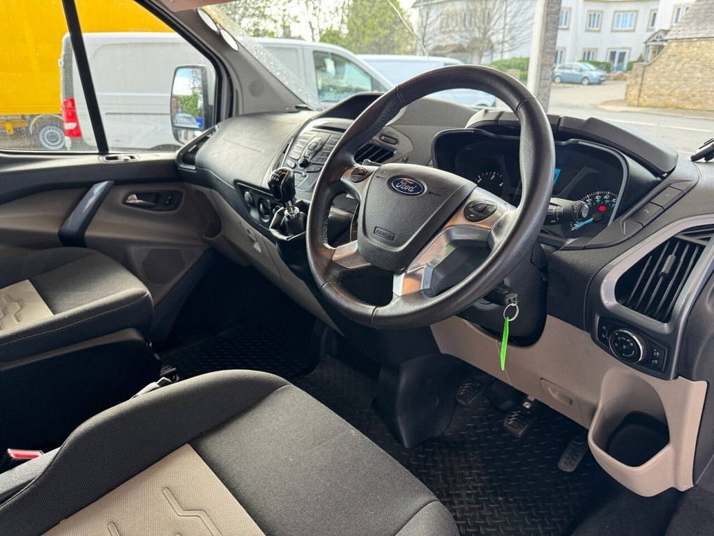 Used Ford Tourneo Custom 2018 for sale - 78212485: Photo 18