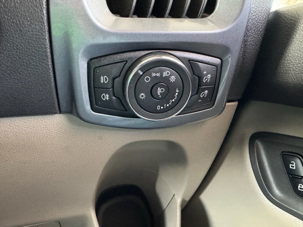 Used Ford Tourneo Custom 2018 for sale - 78212485: Photo 24