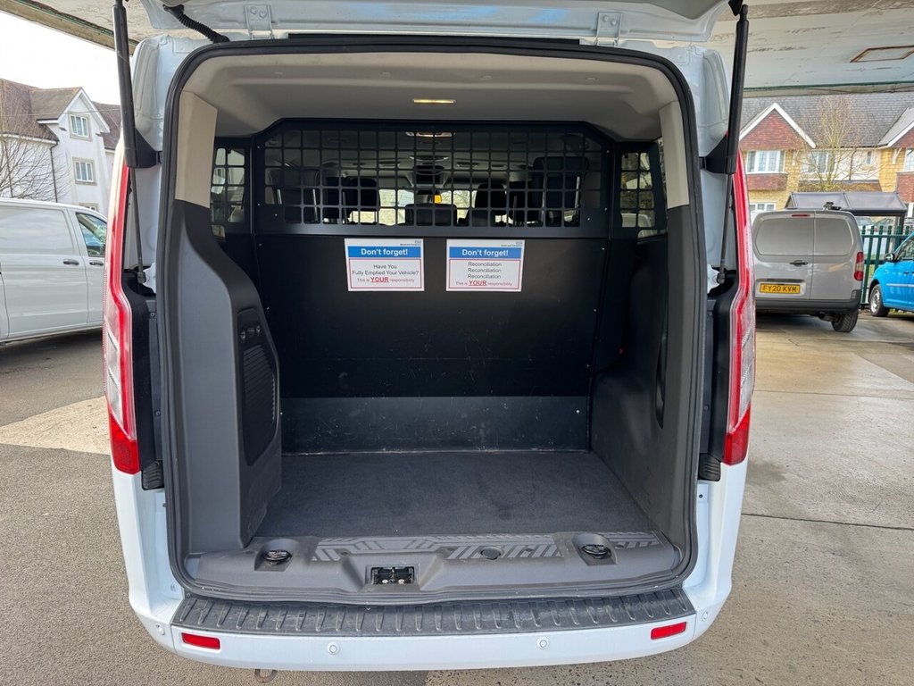 Used Ford Tourneo Custom 2018 for sale - 78212485: Photo 8