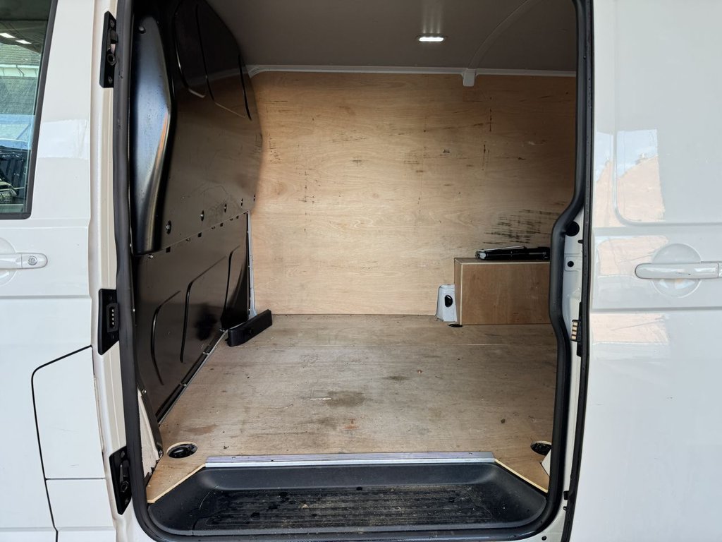 Used Volkswagen Transporter 2022 for sale - 77668914: Photo 9