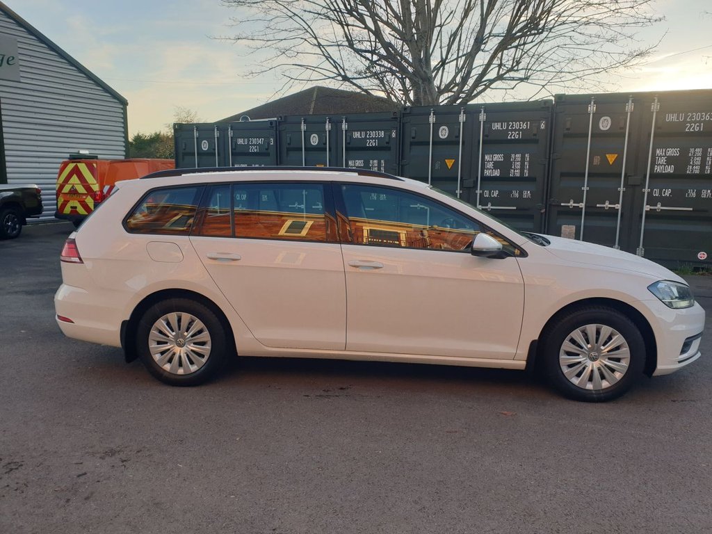 Used Volkswagen Golf 2019 for sale - 76546845: Photo 4