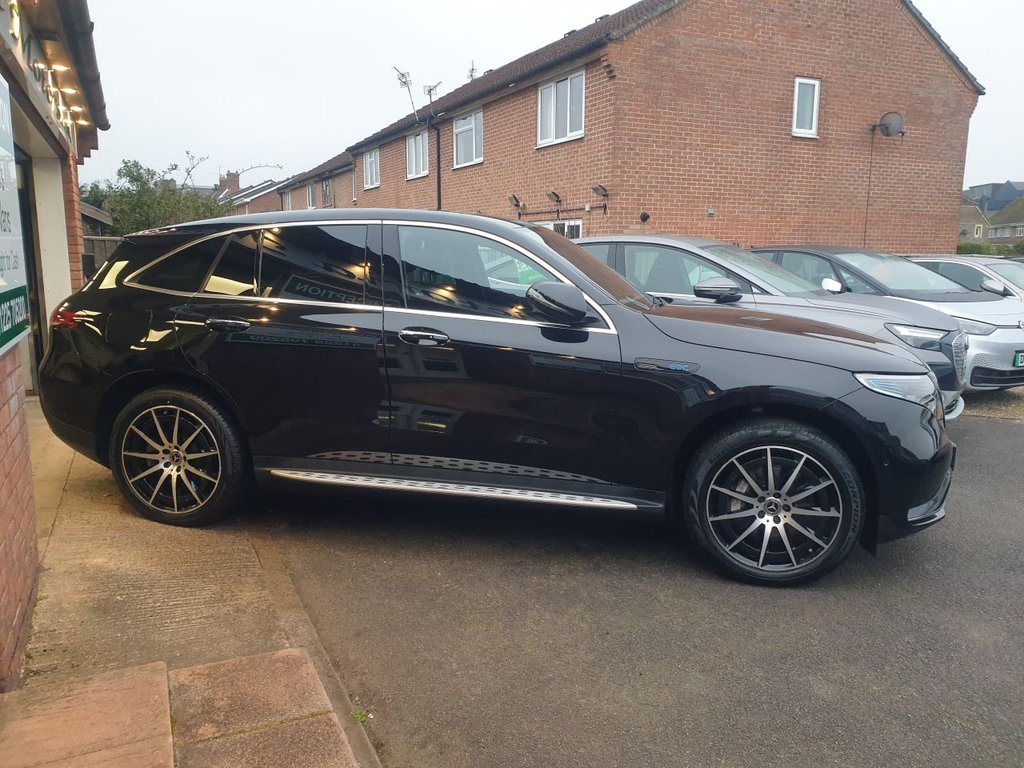 Used Mercedes-Benz EQC 2022 for sale - 77792264: Photo 2