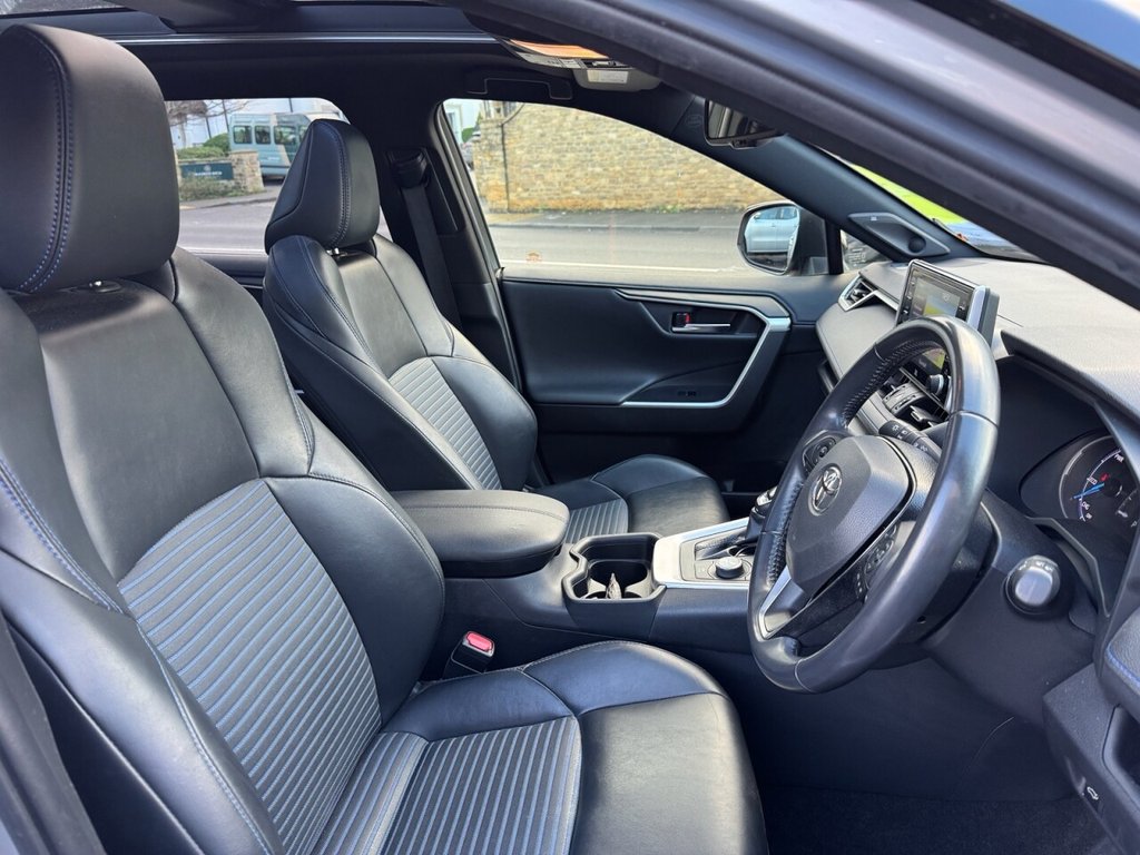 Used Toyota RAV4 2020 for sale - 77171817: Photo 16