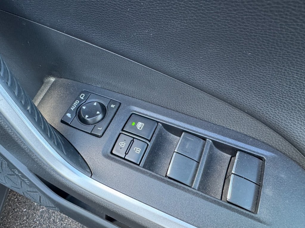 Used Toyota RAV4 2020 for sale - 77171817: Photo 18