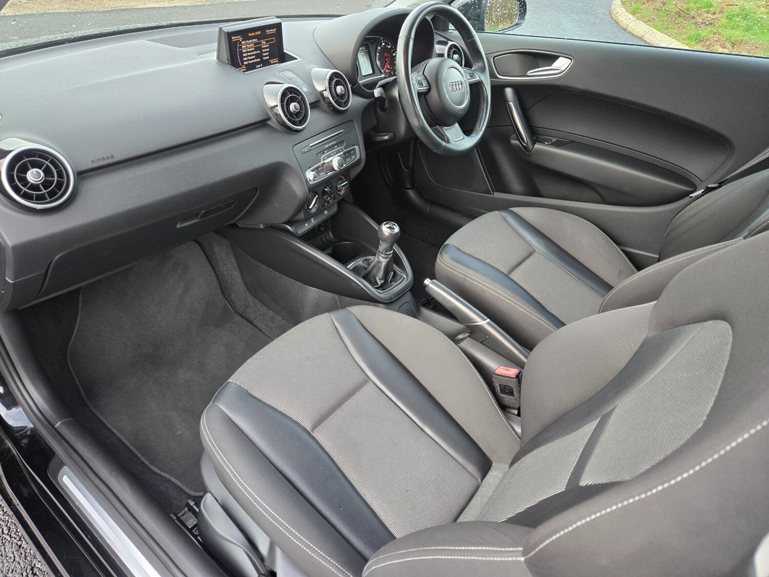 Used Audi A1 2015 for sale - 77918320: Photo 10