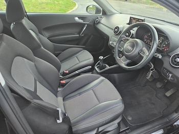 Used Audi A1 2015 for sale - 77918320: Photo