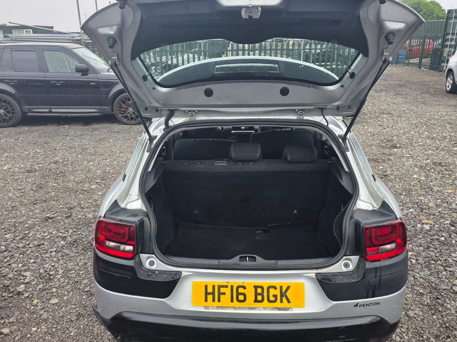 Used Citroen C4 Cactus 2016 for sale - 76437938: Photo 6