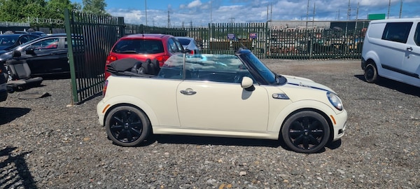 Used MINI Convertible 2010 for sale - 74863946: Photo 9