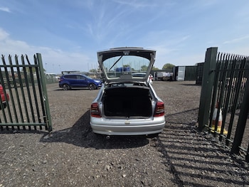 Used Vauxhall Astra 2004 for sale - 75621488: Photo